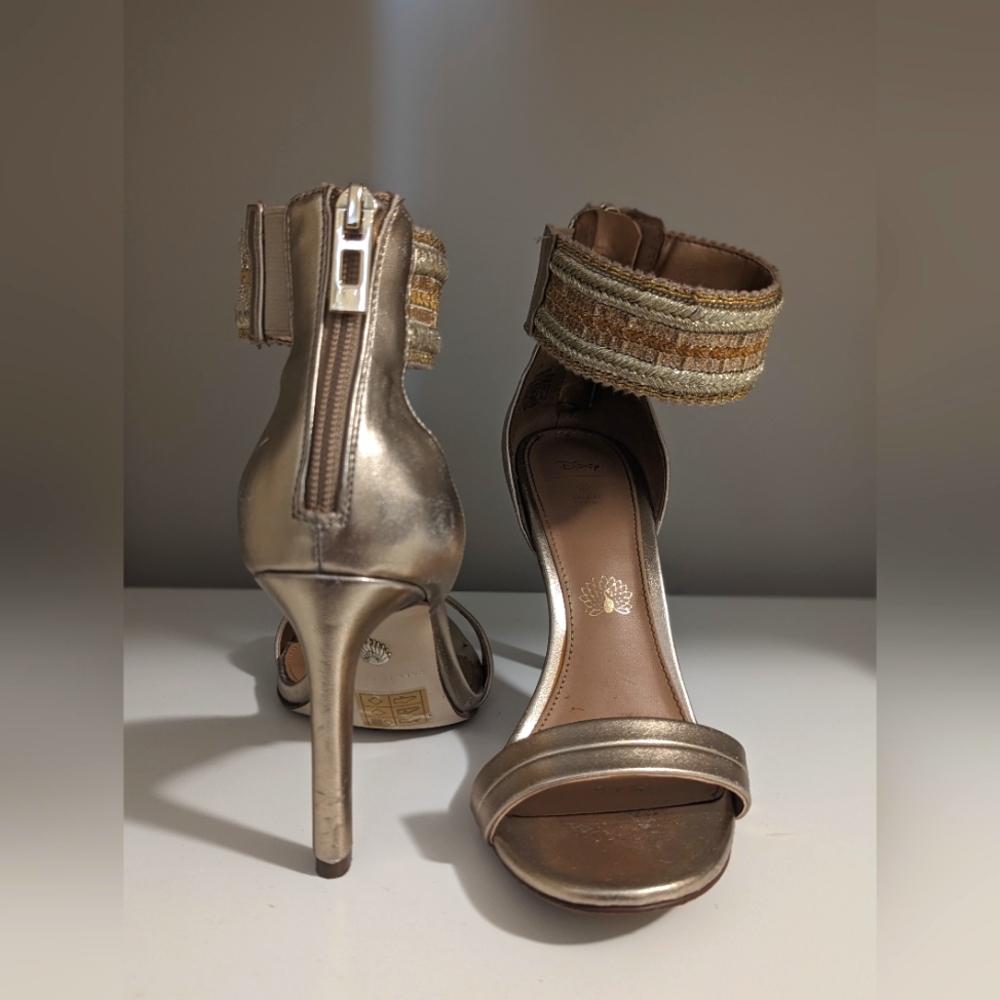 Special Edition Disney Aladdin Call It Spring Heels, Gold, Size 6.5